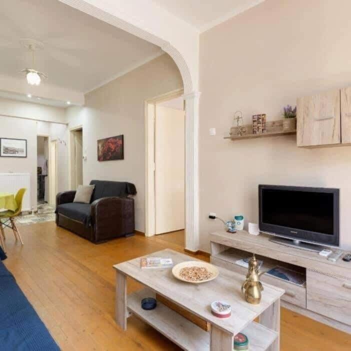Private Pristine Balcony Home- Heart Of The Center Thessaloníki Ngoại thất bức ảnh