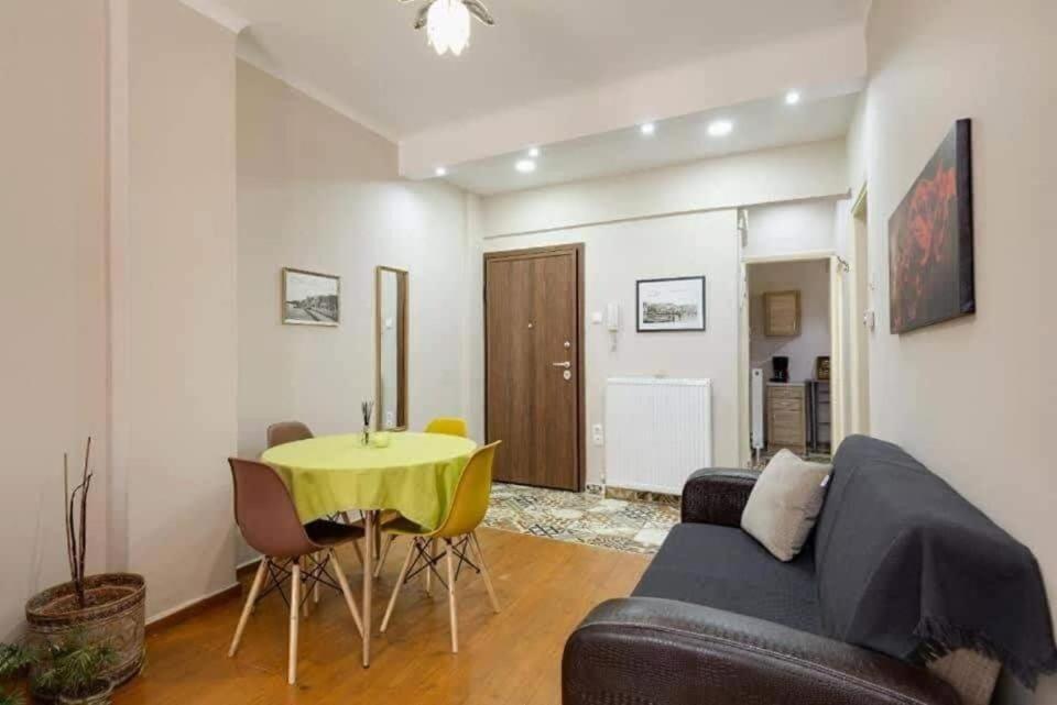 Private Pristine Balcony Home- Heart Of The Center Thessaloníki Ngoại thất bức ảnh